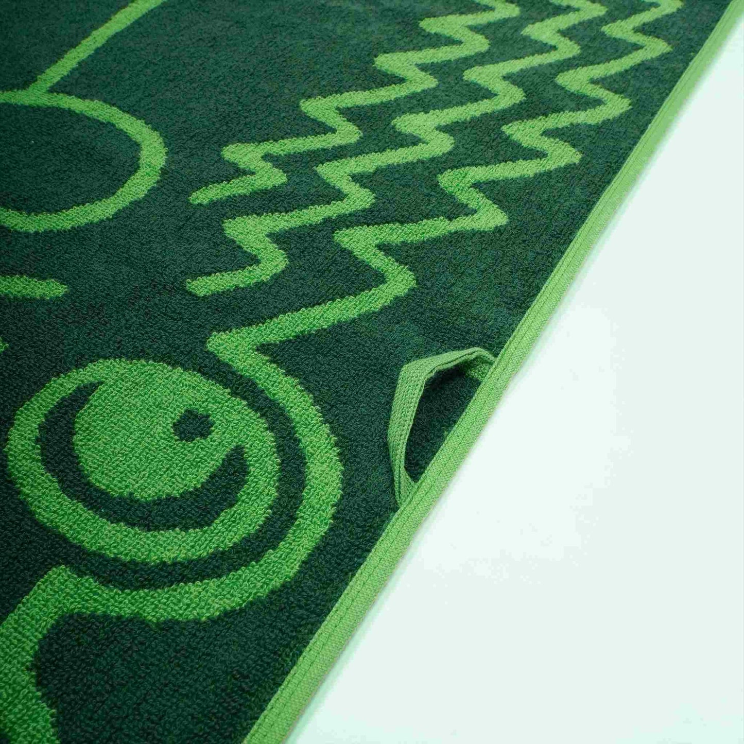 Bo Bendixen Crocodile Beach Towel 70x140 cm green dark green made of fluffy terry cloth