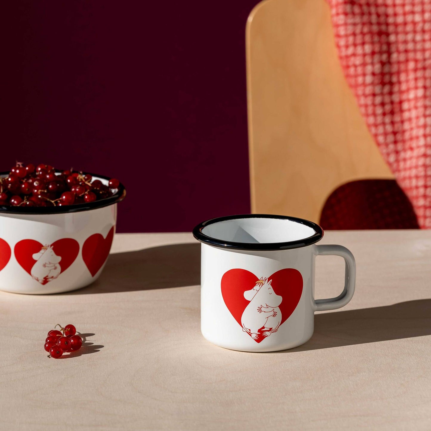 Muurla Mumin Herz Tasse Emaille 0,37 l rot, weiß