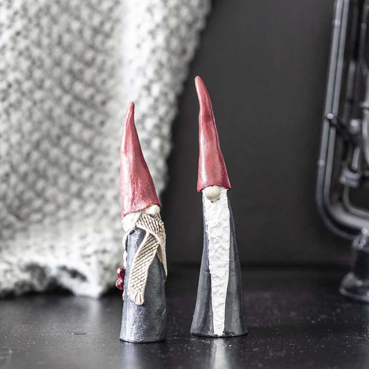 Nääsgränsgården Tomte & Mutter Hoher Hut schmal bis Höhe 14,5 cm 2 tlg. grau, rot