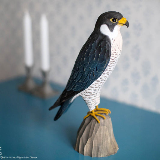 Wildlife Garden DecoBird Wanderfalke handgeschnitzt