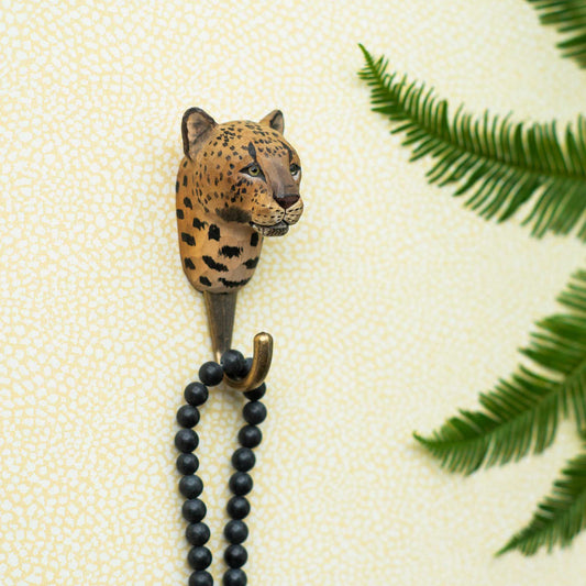 Wildlife Garden Decohook Wall Hook Leopard (hand-carved)