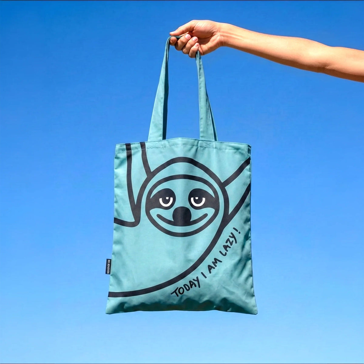 Bo Bendixen Lazy Guy Tasche 40 x 44,5 cm - grüne Einkaufstasche mit Beutel aus recyceltem PET