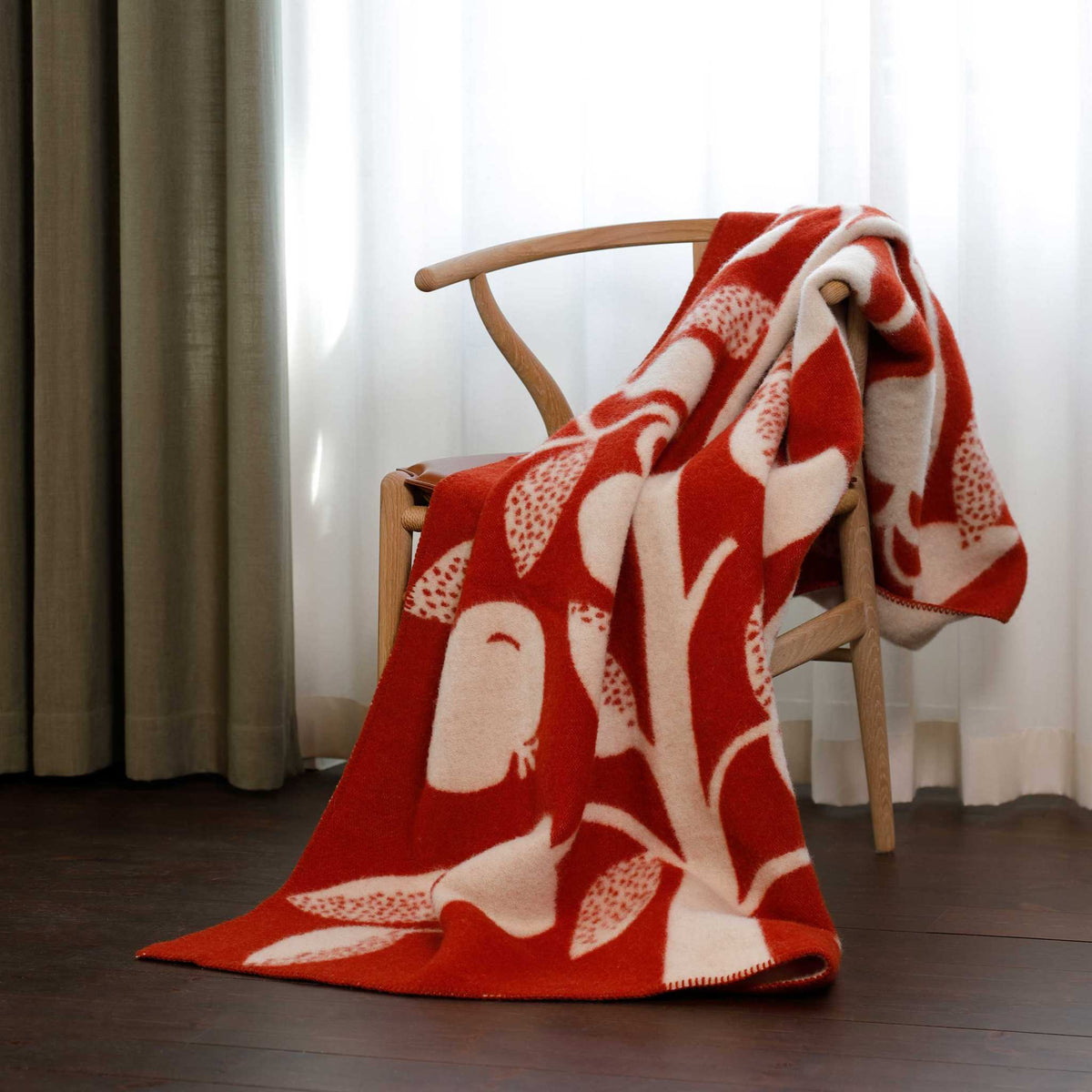 Klippan Apfel Wolldecke 130x180 cm rot, creme