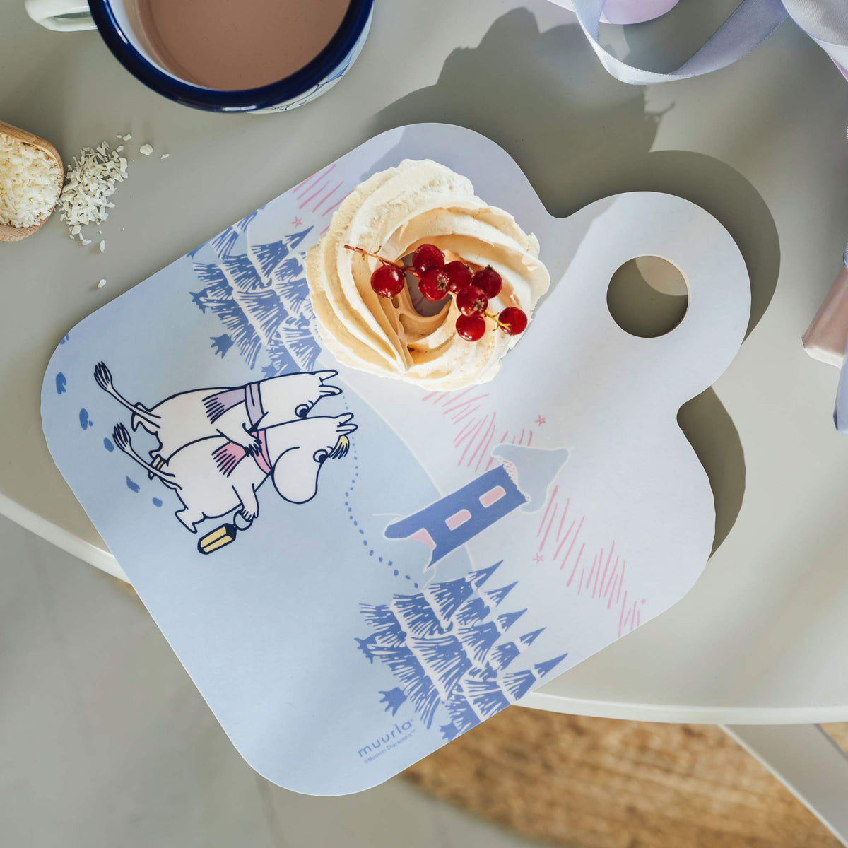 Muurla Moomin Frosty Day Cutting Board / Serving Board 20x25 cm Pink, Blue with 2 Motifs