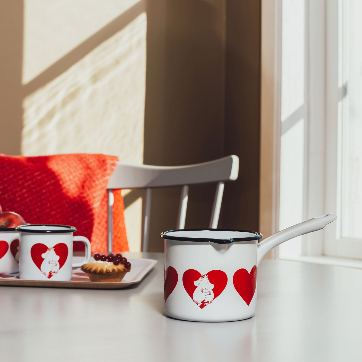 Muurla Moomin Heart Saucepan 1.3 l Enamel Red, White