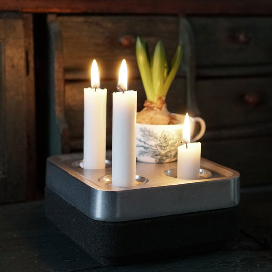 Born in Sweden Stumpastaken Fyran Kerzenständer für 4 Kerzen 16x16 cm recyceltes Aluminium