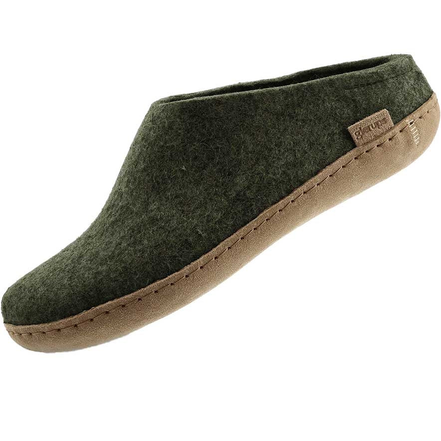 Glerups Pantoffel Modell B mit Ledersohle – Dein natürlicher Hüttenschuh aus Gotland-Woll