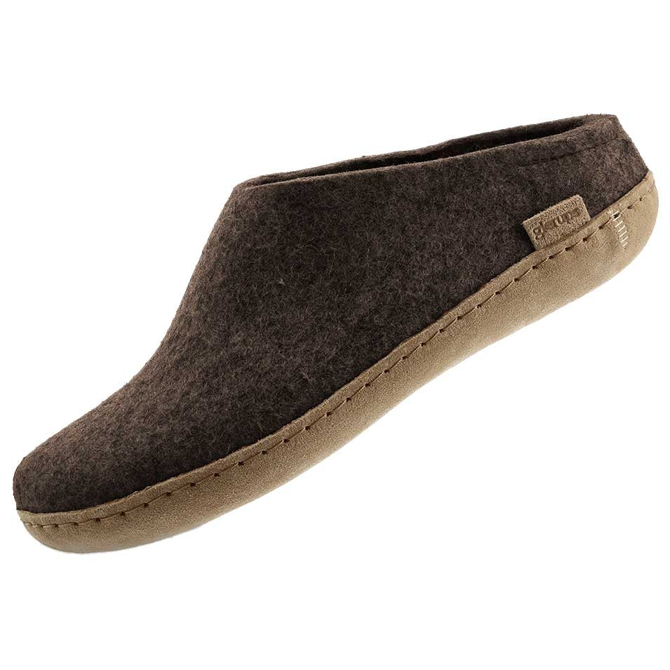 Glerups Pantoffel Modell B mit Ledersohle – Dein natürlicher Hüttenschuh aus Gotland-Woll