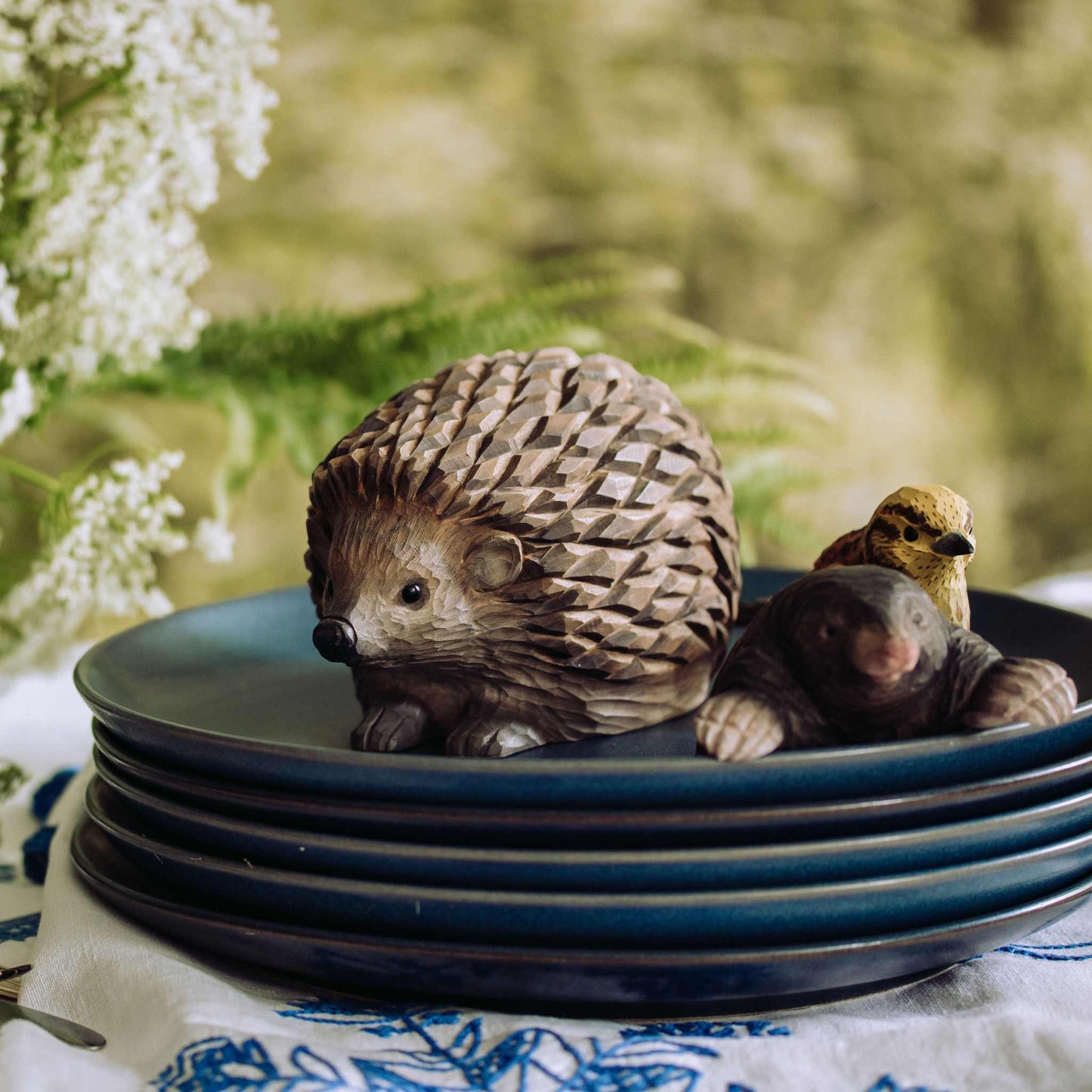 Wildlife Garden Decoanimal Igel handgeschnitzt
