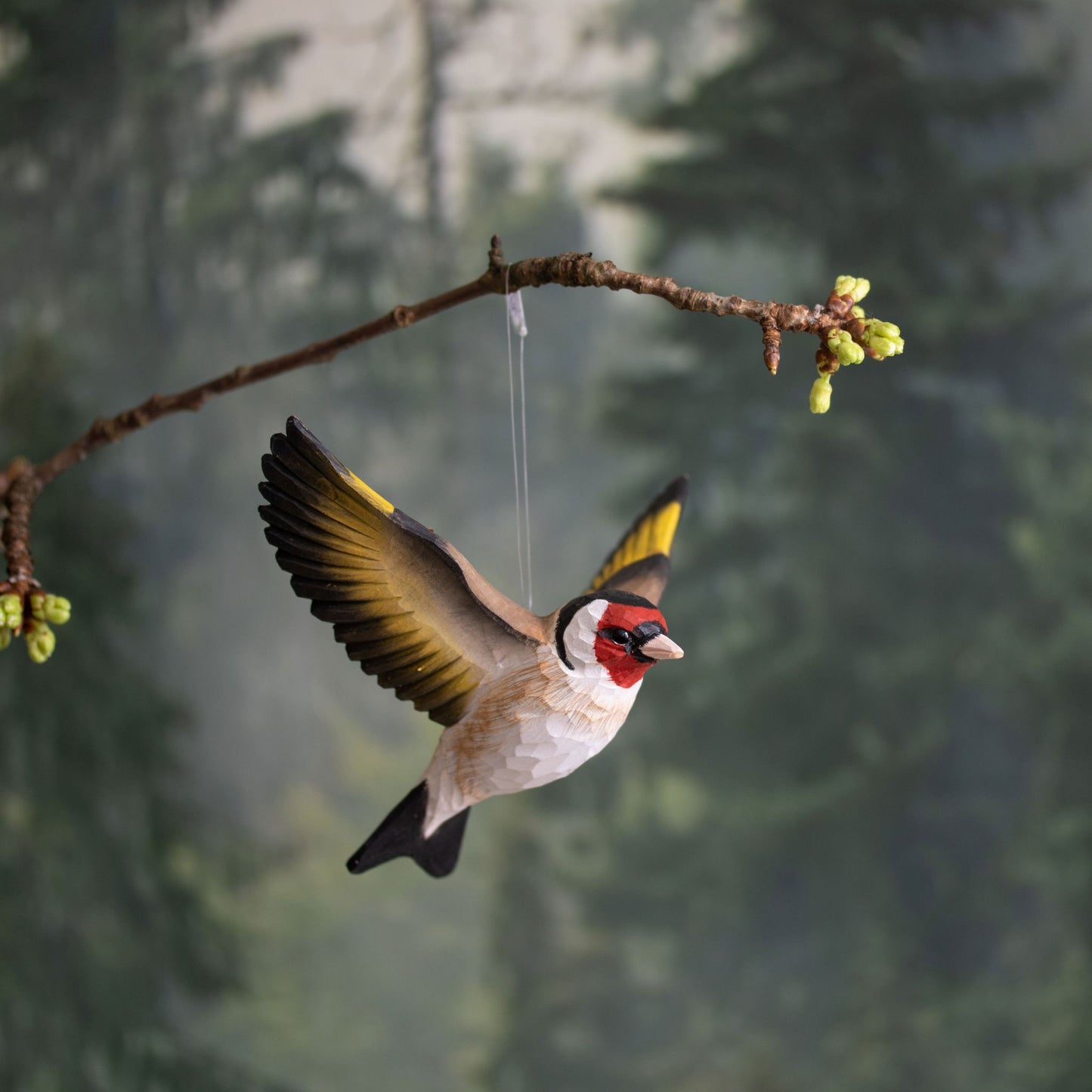 Wildlife Garden DecoBird Fliegender Stieglitz handgeschnitzt