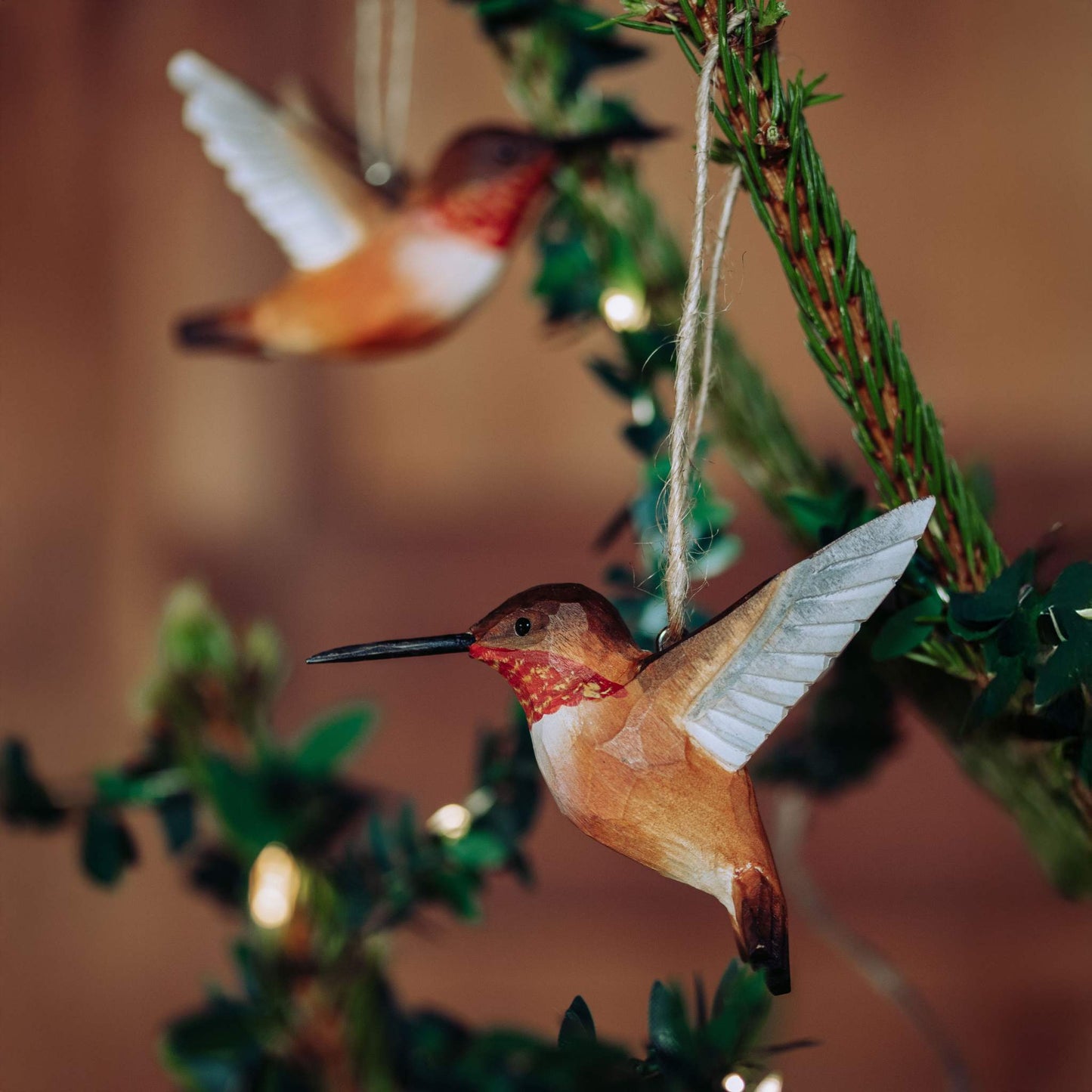 Wildlife Garden Decobird Rotrücken-Zimtelfe handgeschnitzt 2er Set