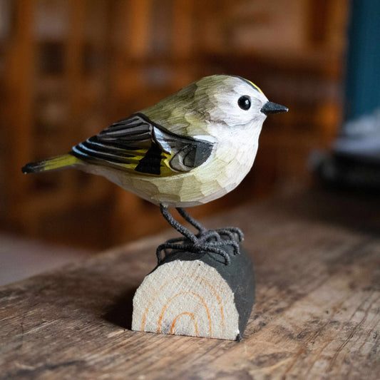 Wildlife Garden DecoBird Wintergoldhähnchen handgeschnitzt