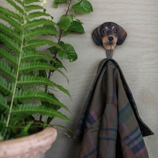 Wildlife Garden Decohook Wall Hook Dachshund (hand-carved)