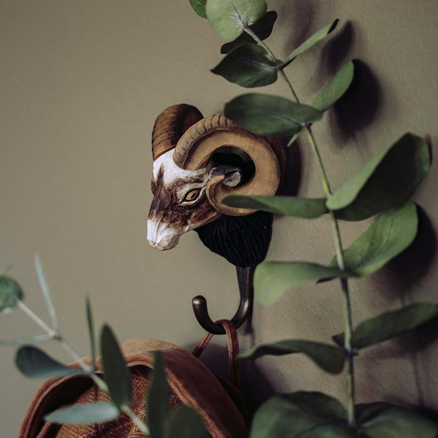 Wildlife Garden Decohook Wall Hook Ram (hand-carved)
